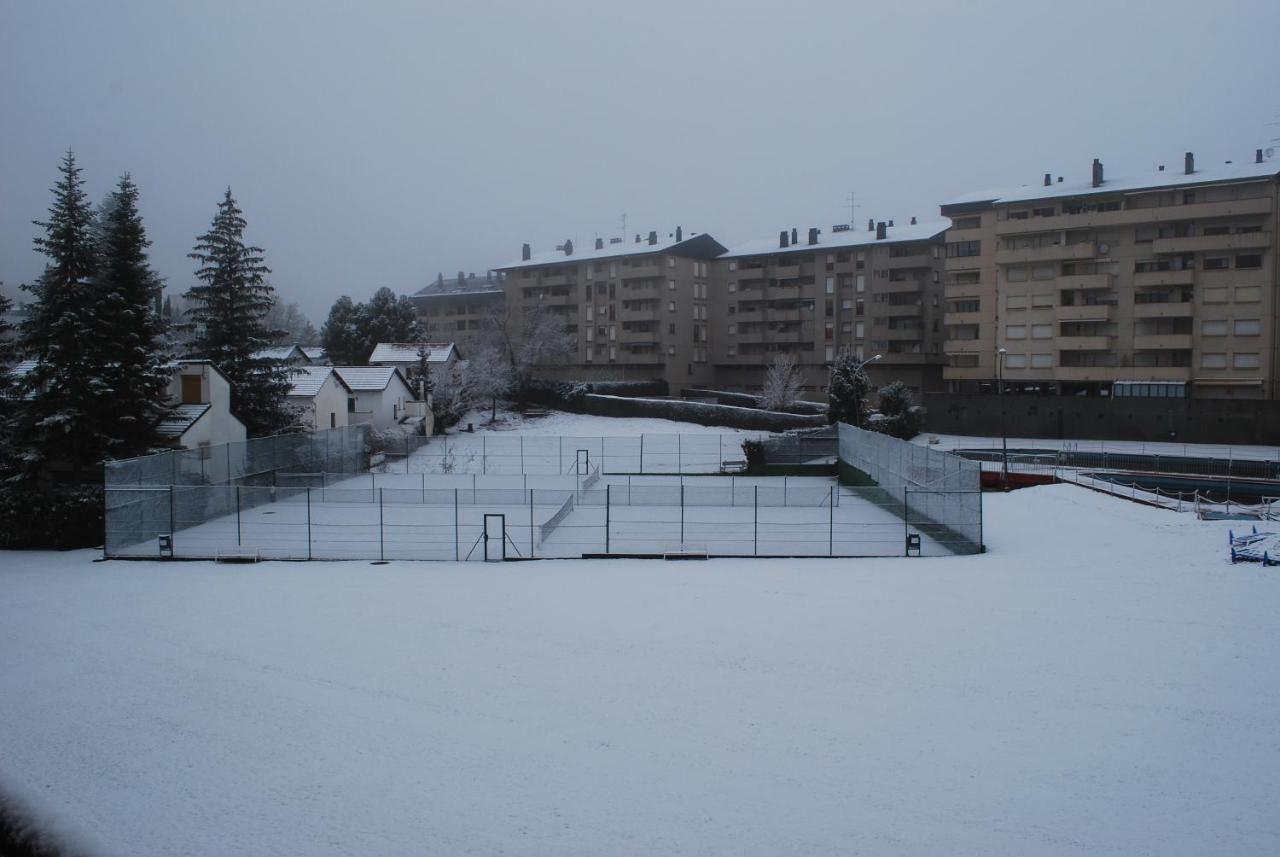 Apartamento Aticoroel Apartman Jaca Kültér fotó